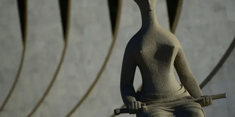 Entenda a decisão do STF sobre descriminalização do porte de maconha