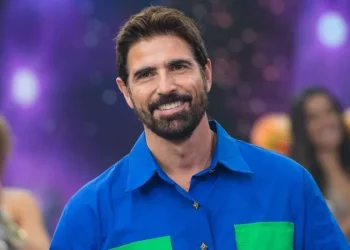 Reynaldo Gianecchini rebate críticas após publicar vídeo dançando de salto alto