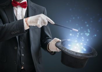 Show de mágica traz universo ilusionista para as crianças na zona Leste de Manaus