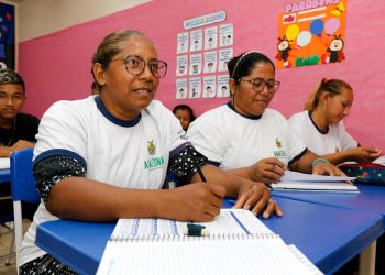 Governo do Amazonas divulga calendário de matrícula da EJA para o segundo semestre de 2024