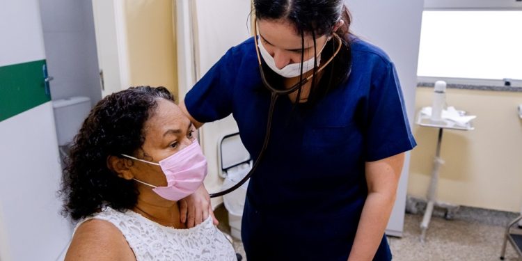 Prefeitura nomeia 488 para a Semsa e zera lista de aprovados no concurso dentro do número de vagas