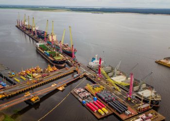 Governo do AM anuncia licenças prévias para instalação de portos provisórios durante a estiagem
