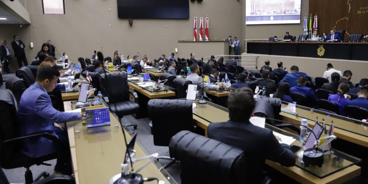 Governo do Amazonas sancionou 24 leis da Aleam voltadas à saúde no primeiro semestre