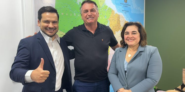 Bolsonaro lança Capitão Alberto Neto e Maria do Carmo como chapa da direita nas eleições em Manaus
