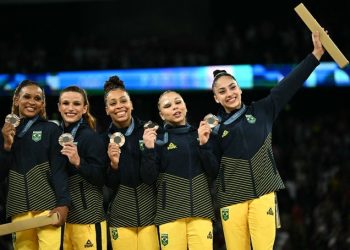 Equipe feminina conquista bronze na ginástica artística em Paris