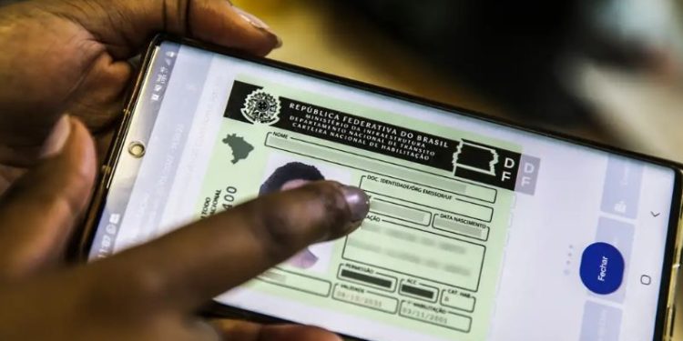 Prazo para renovar carteira de habilitação volta a ser de 30 dias