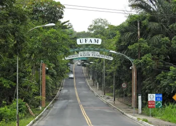Ufam publica edital de concurso público com salários de até R$ 4.556,92