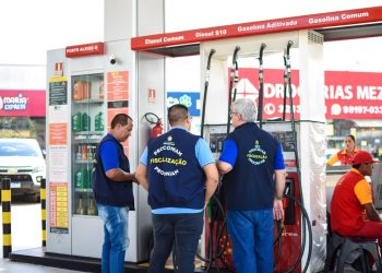 Procon-AM fiscaliza postos para coibir aumento abusivo de preços da gasolina em Manaus