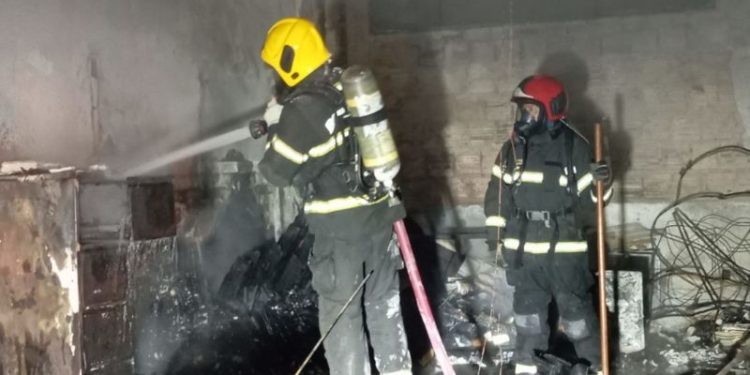 Vídeo: Incêndio destrói loja em anexo da Universidade Nilton Lins