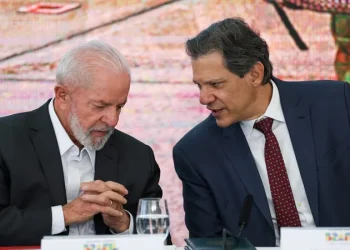 Governo anuncia corte de R$ 15 bilhões no orçamento de 2024