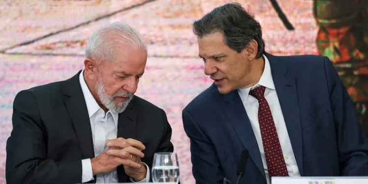 Governo anuncia corte de R$ 15 bilhões no orçamento de 2024