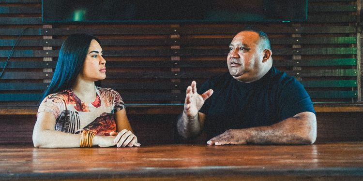 Isabelle Nogueira faz imersão em comunidade ribeirinha para conhecer projetos socioambientais