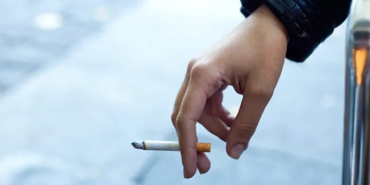 Lula decreta aumento de imposto sobre cigarro e eleva preço do maço