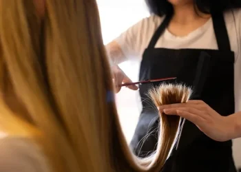 Pode cortar o cabelo na lua cheia? Veja essa e outras respostas