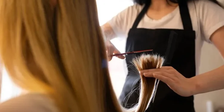 Pode cortar o cabelo na lua cheia? Veja essa e outras respostas