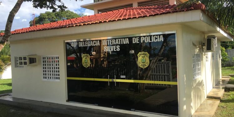 PC-AM e PMAM prendem homem por sequestrar e torturar usuários de drogas em Silves