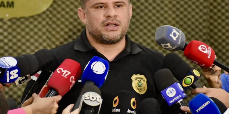 Polícia Civil prende dois homens investigados por estupro e estelionato em Manaus