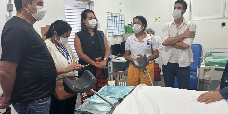 Defensoria inspeciona hospital regional de Tefé e ouve relatos de violência obstétrica
