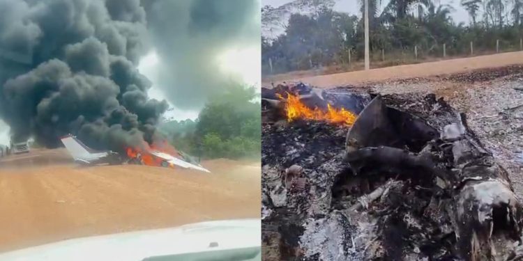 Veja vídeo: avião de pequeno porte cai e pega fogo na BR-319