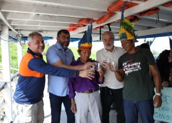 Wilson Lima entrega Estações de Tratamento de Água Móveis para atender municípios do Alto Solimões