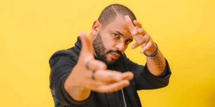 Projota detalha assalto após ser feito de refém por bandidos: ‘Estava amarrado’