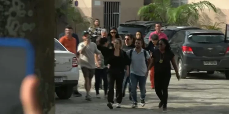 Deolane Bezerra é colocada em cela reservada em penitenciária de Pernambuco