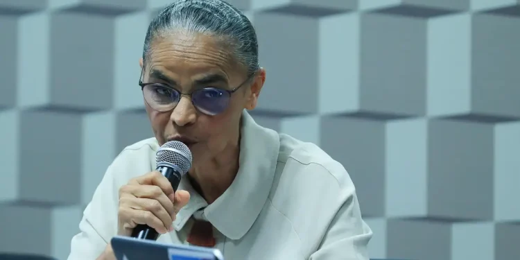 Brasil vive terrorismo climático, diz Marina Silva