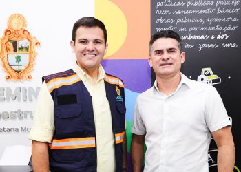 Prefeito David Almeida reconduz Renato Junior para o comando da Seminf