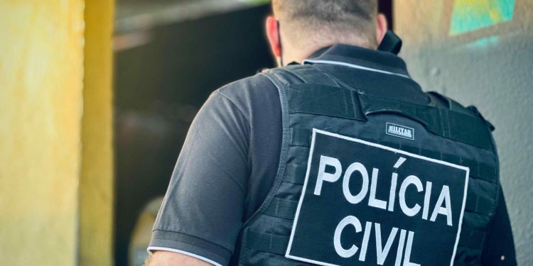 Em Boca do Acre, mulher é presa em flagrante pelo homicídio do filho recém-nascido