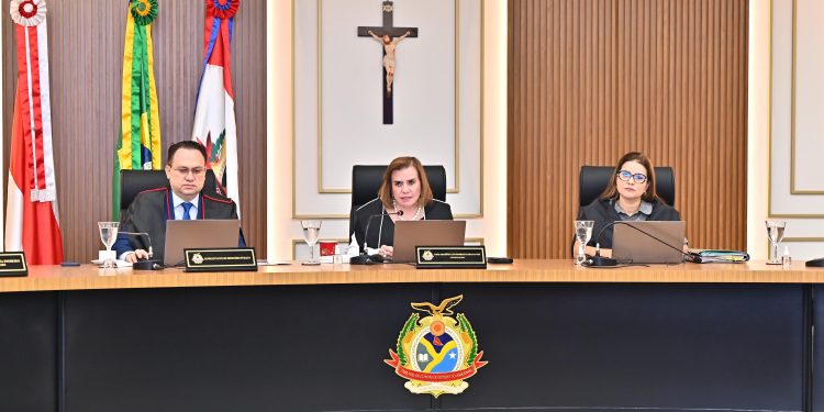 TCE-AM irá apurar atraso no pagamento de parlamentares da Câmara de Manacapuru