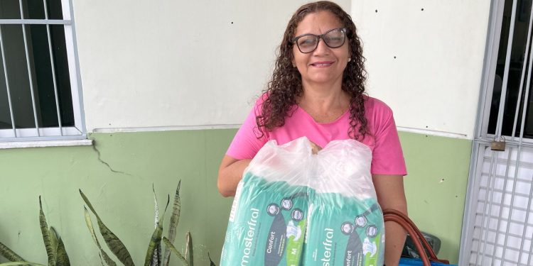 Governo do AM inicia sistema descentralizado de entrega de fraldas em policlínicas de Manaus