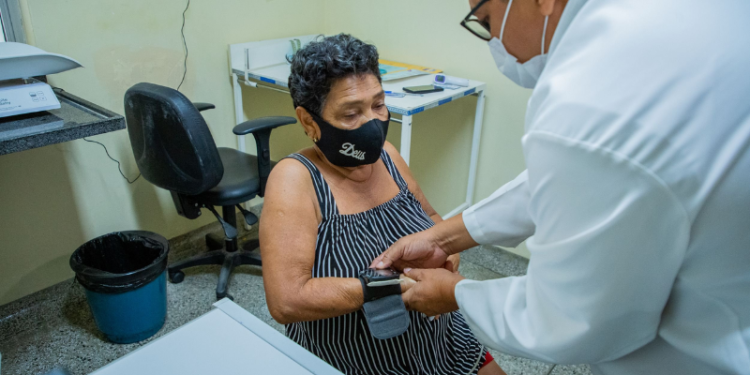 Prefeitura de Manaus nomeia 47 aprovados no concurso da Semsa