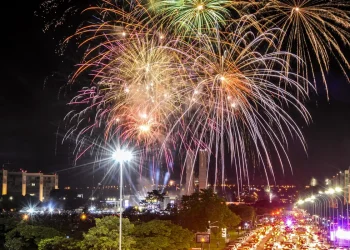 CCJ do Senado aprova limite de ruído para fogos de artifício