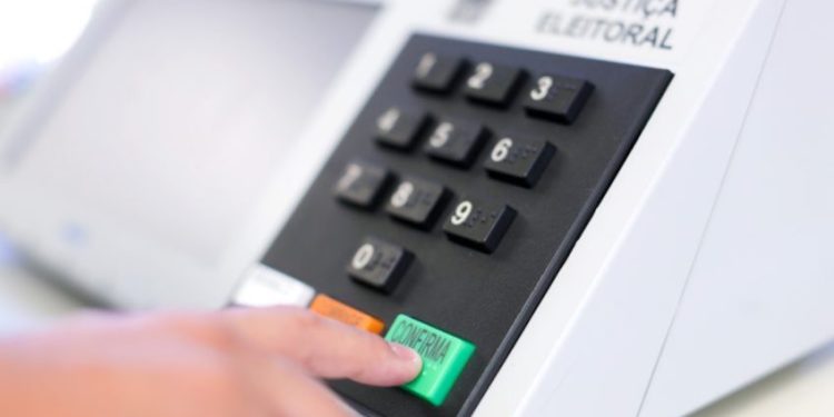 TRE-AM registra 0,15% de falhas nas urnas eletrônicas neste 2º turno em Manaus