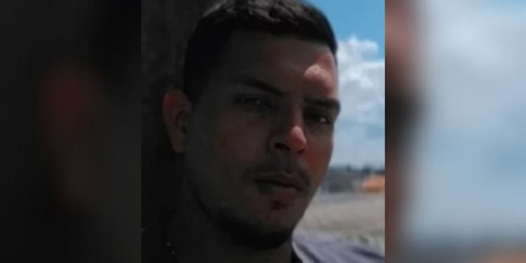 PC-AM divulga imagem de homem procurado por roubo à loja de aparelhos eletrônicos