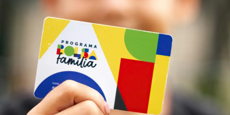 Governo federal alerta sobre fake news de pagamento do Bolsa Família