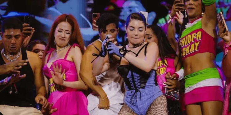 Com ingressos a R$ 1,5 mil, 1ª Farofa da Gkay aberta ao público é adiada