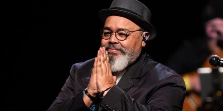 Jorge Aragão passará por cirurgia: ‘Daqui a pouco estou de volta’