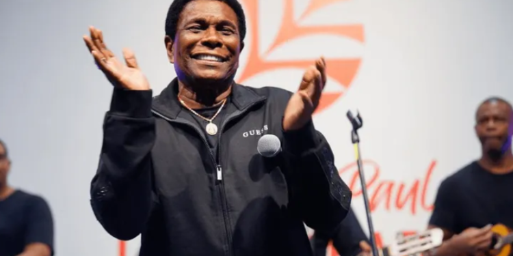 Neguinho da Beija-Flor anuncia que vai se aposentar após Carnaval de 2025