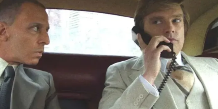 Ator que vive Trump em ‘O Aprendiz’ diz que Hollywood está com medo de falar do filme