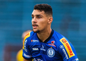 Manaus FC anuncia o zagueiro Kesley Mattes como reforço para 2025