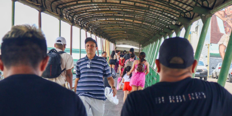 Governo estima que 48 mil pessoas devem deixar Manaus para curtir final de ano no interior