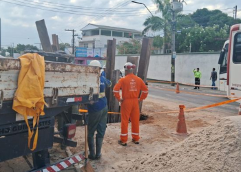 Rompimento de tubulação causa falta de água em bairros de Manaus