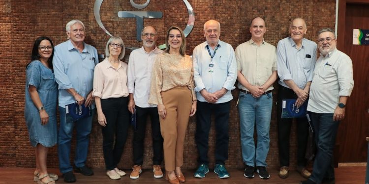 Governo do Amazonas reajusta valores das bolsas pagas pela Fapeam