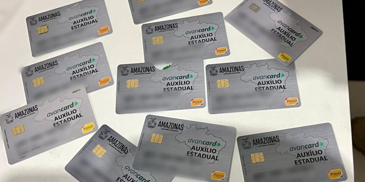 Ex-servidor do AM é preso por desviar R$ 37 mil do Auxílio Estadual