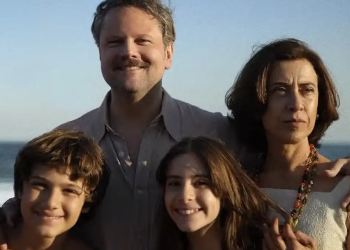 Le Monde: após críticas a Fernanda Torres, brasileiros invadem perfil do jornal francês