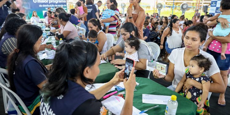 Auxílio Estadual passa a atender com novo número de telefone