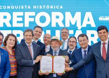 Lula sanciona regulamentação da reforma tributária sobre consumo