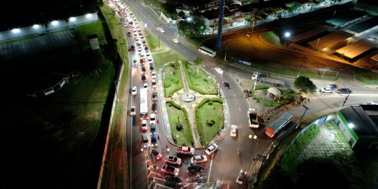 Prefeitura inicia nova intervenção no cruzamento das avenidas Coronel Teixeira e Pedro Teixeira