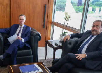 Advogado de Bolsonaro diz que vai pedir anulação da delação de Cid